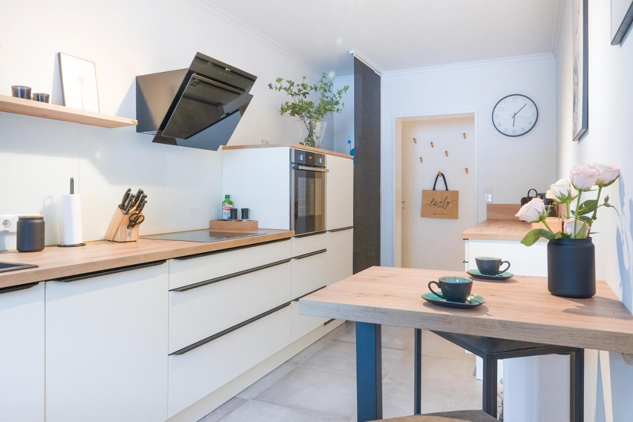 Mel&Bens Modern Oak-Apartments Fuer Bis Zu 12 Personen เบรเมน ภายนอก รูปภาพ