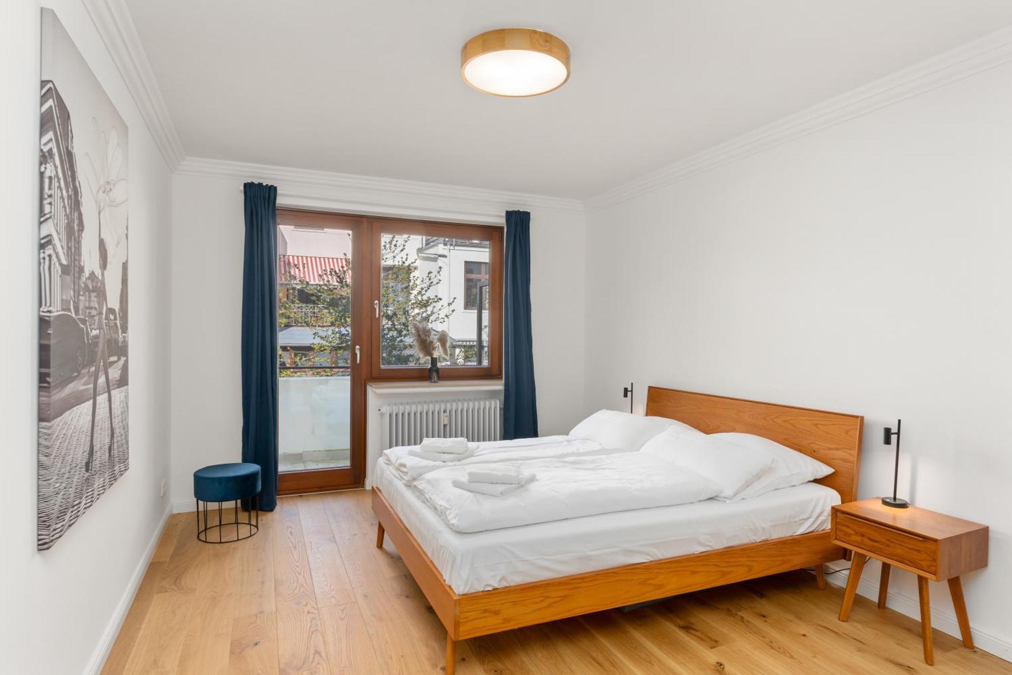 Mel&Bens Modern Oak-Apartments Fuer Bis Zu 12 Personen เบรเมน ภายนอก รูปภาพ