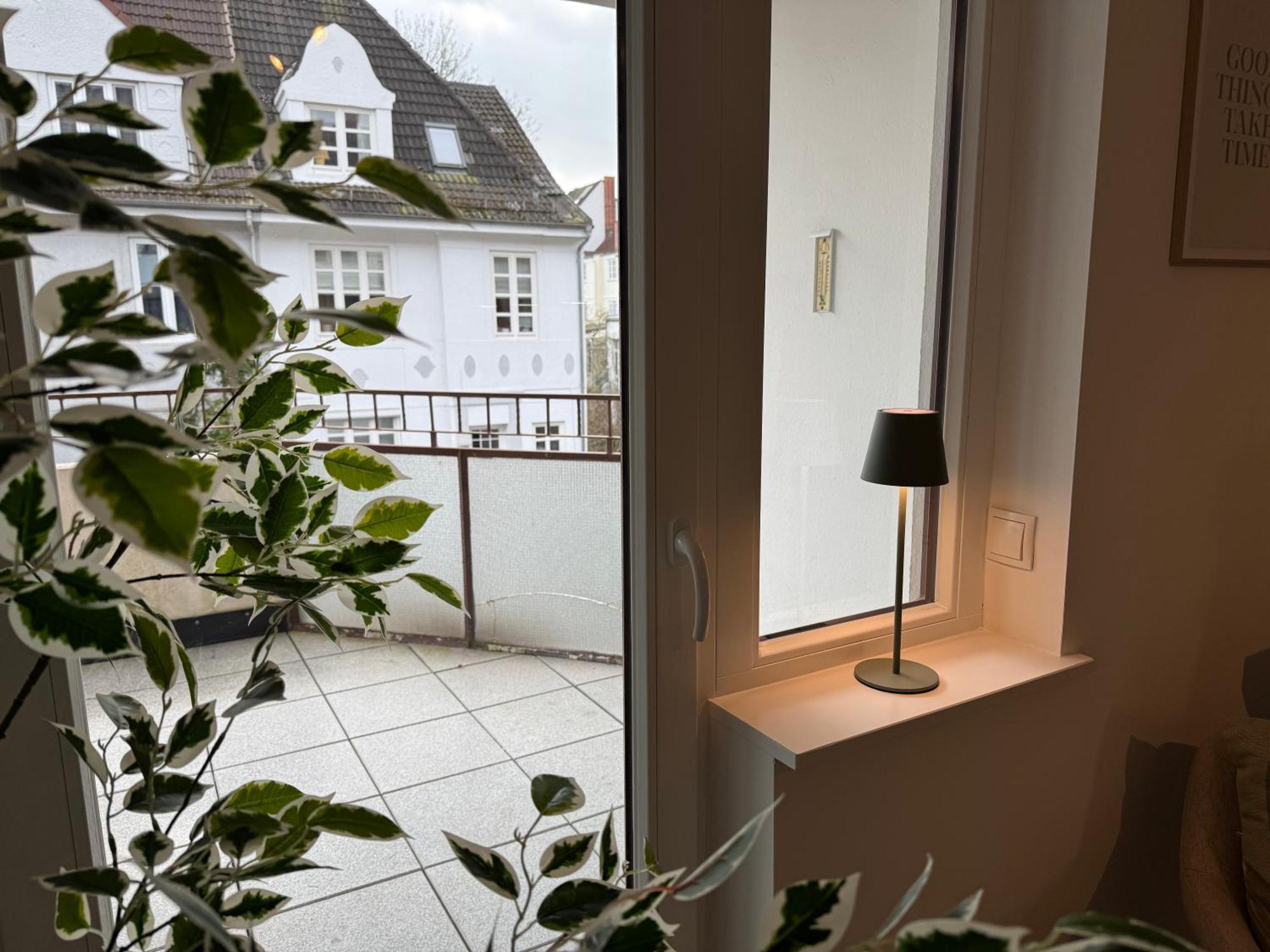 Mel&Bens Modern Oak-Apartments Fuer Bis Zu 12 Personen เบรเมน ภายนอก รูปภาพ