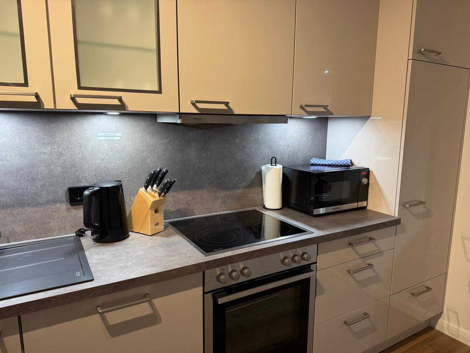 Mel&Bens Modern Oak-Apartments Fuer Bis Zu 12 Personen เบรเมน ภายนอก รูปภาพ